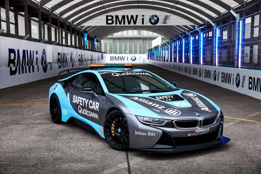  BMW i8 Formula E Safety Car (I12) 2018 года  (фото 14 из 15)